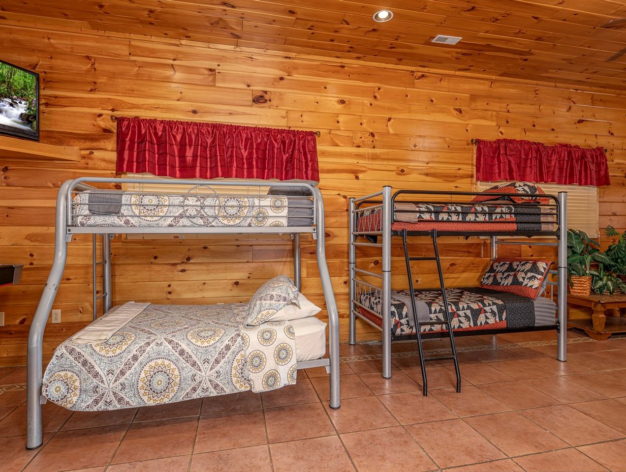 Spacious Cabin in Sevierville, for Relaxing Tennessee Getaways with the Family