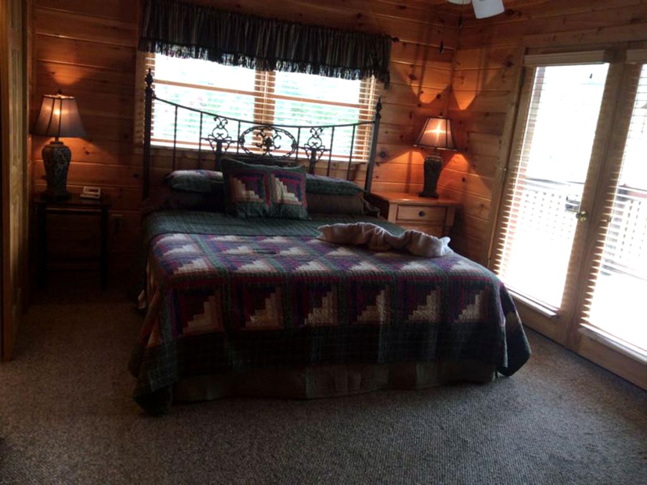 Spacious Cabin in Sevierville, for Relaxing Tennessee Getaways with the Family
