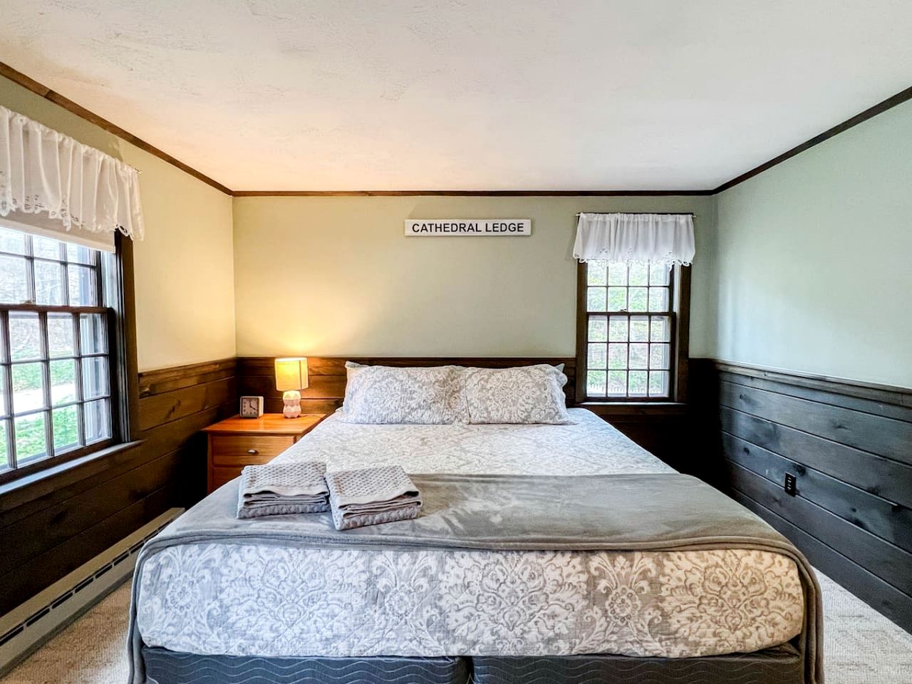 Spacious Pet-Friendly Cabin in North Conway, New Hampshire