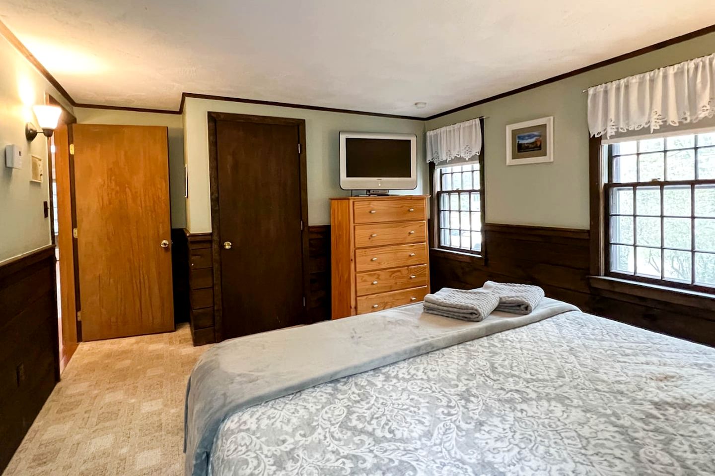 Spacious Pet-Friendly Cabin in North Conway, New Hampshire
