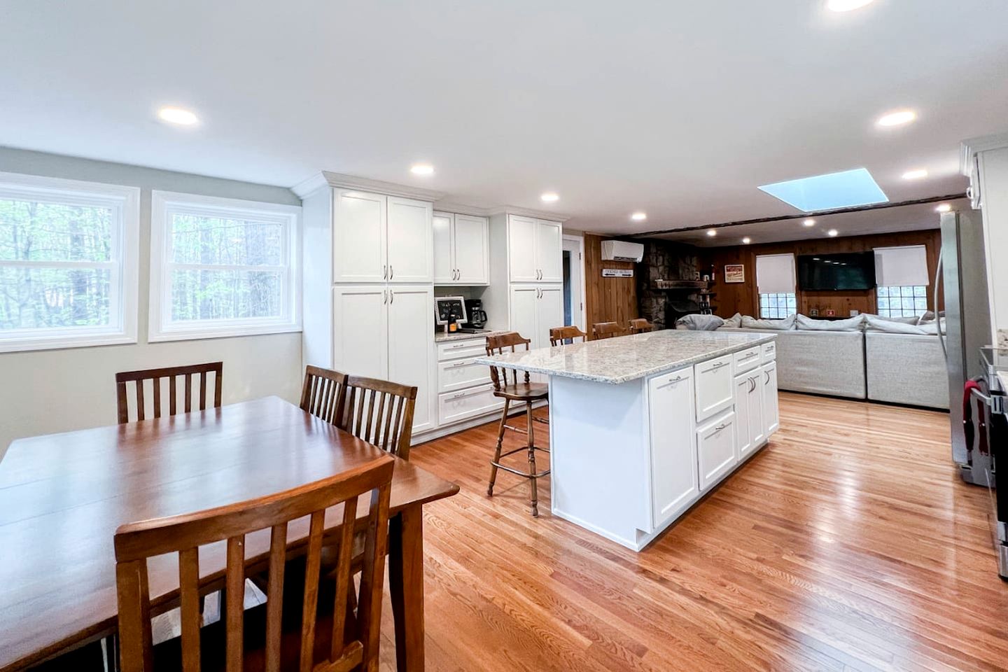 Spacious Pet-Friendly Cabin in North Conway, New Hampshire