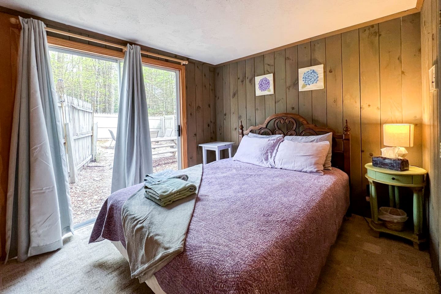 Spacious Pet-Friendly Cabin in North Conway, New Hampshire