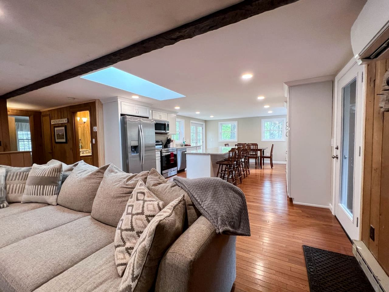 Spacious Pet-Friendly Cabin in North Conway, New Hampshire
