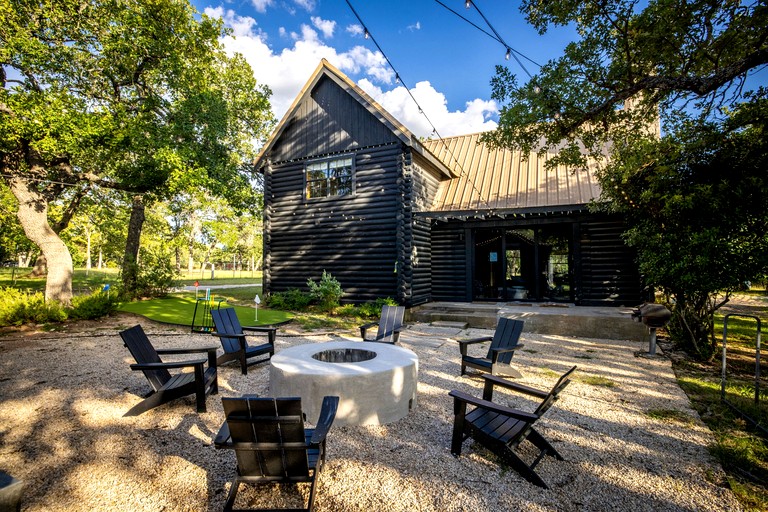 Log Cabins (United States of America, Fredericksburg, Texas)