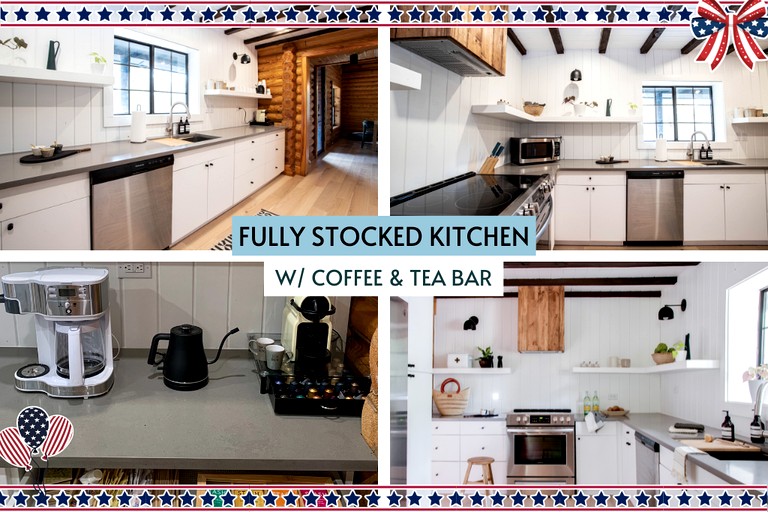 Log Cabins (United States of America, Fredericksburg, Texas)