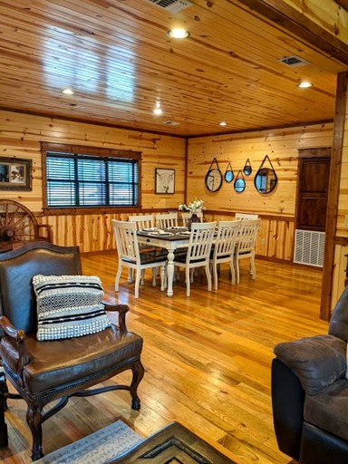Cabins (United States of America, Broken Bow, Oklahoma)