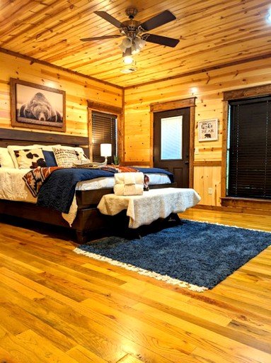 Cabins (United States of America, Broken Bow, Oklahoma)