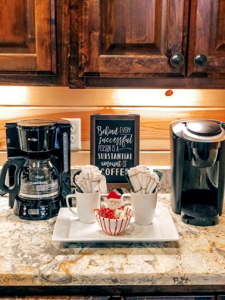 Spacious and Pet Friendly Rustic Lodge, Perfect for a Family Getaway to Broken Bow, OK