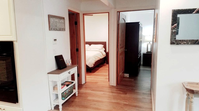 Cabins (United States of America, Big Flat, California)