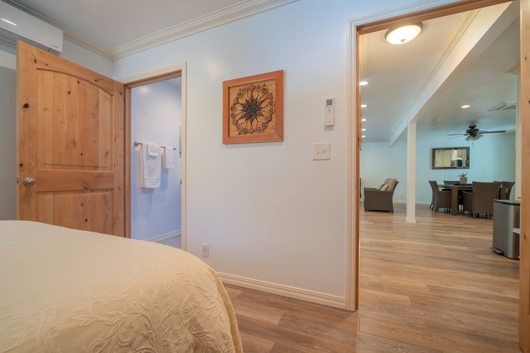 Cabins (United States of America, Big Flat, California)