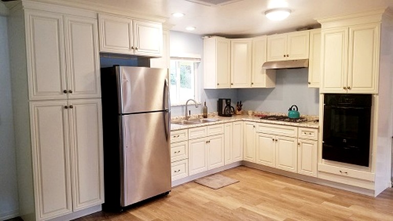 Cabins (United States of America, Big Flat, California)