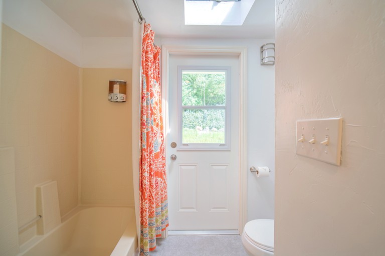 Cabins (United States of America, Big Flat, California)