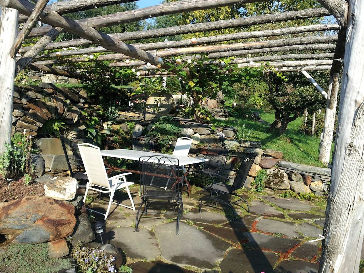 Idyllic Cottage Rental near Mount Mansfield State Forest, Vermont