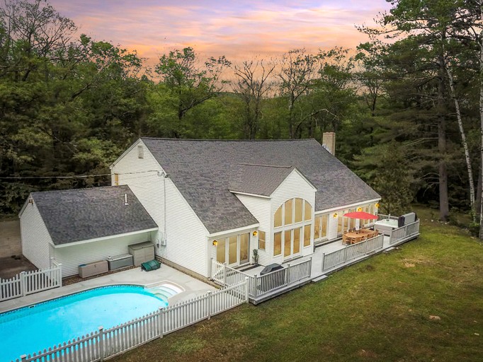 Cabins (United States of America, Bartlett, New Hampshire)