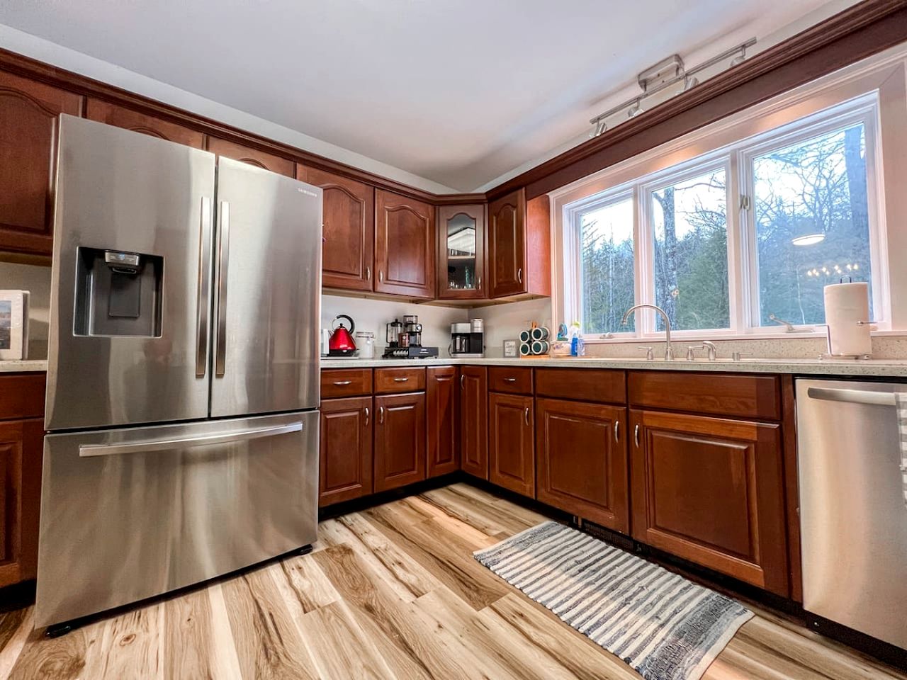 Spacious Riverfront Villa with Swimming Pool and Game Room in Bartlett, New Hampshire