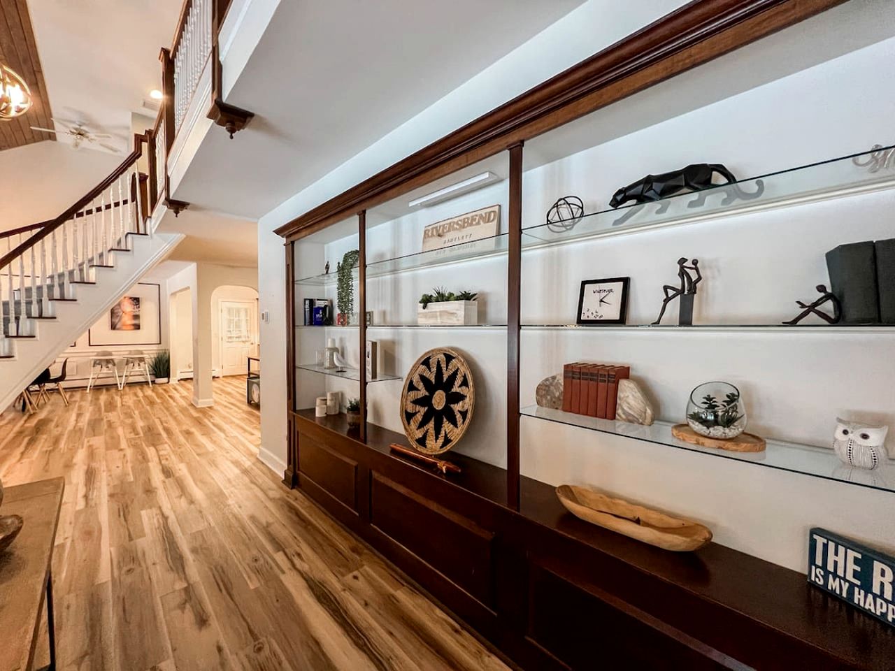 Spacious Riverfront Villa with Swimming Pool and Game Room in Bartlett, New Hampshire