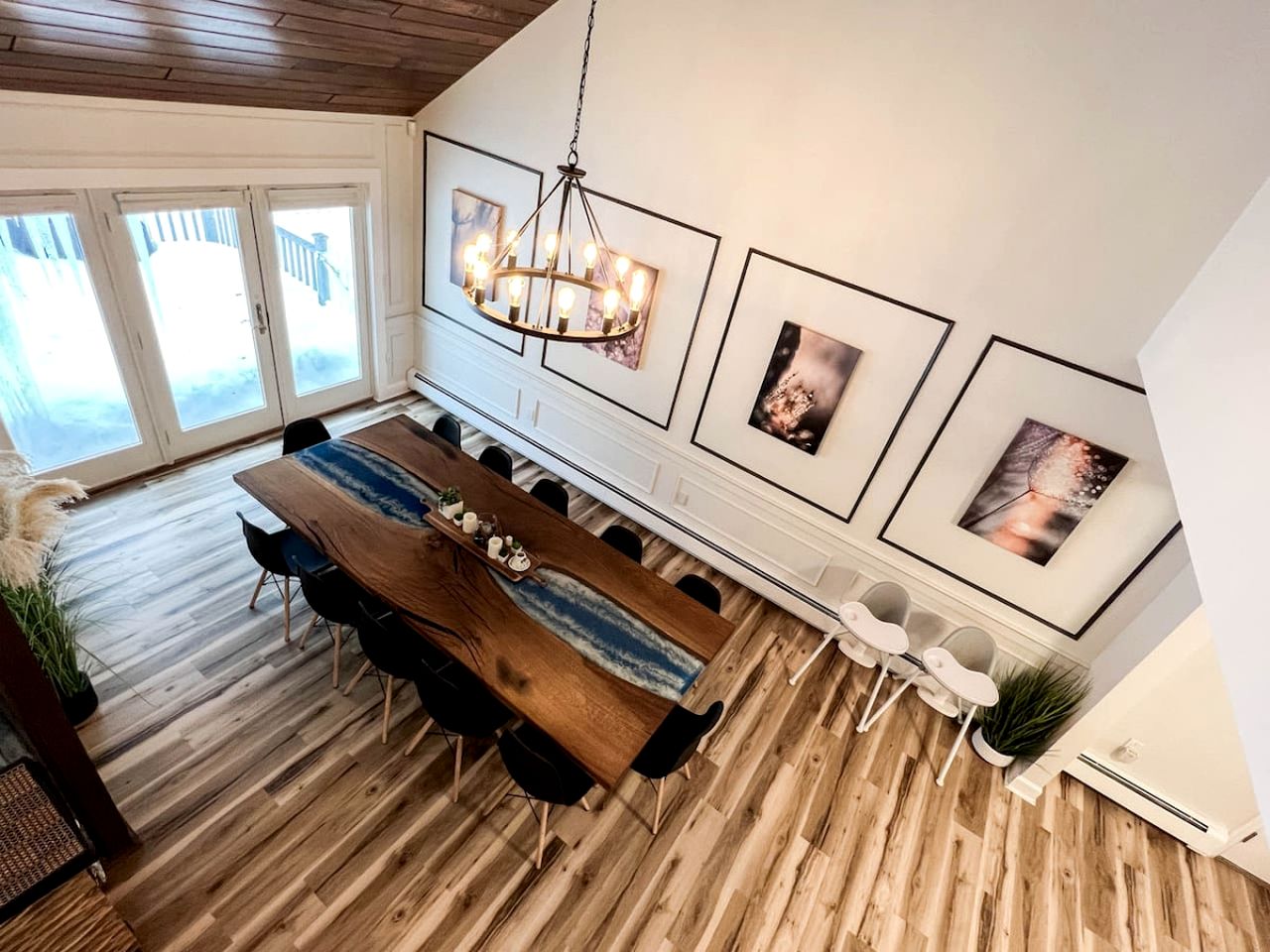 Spacious Riverfront Villa with Swimming Pool and Game Room in Bartlett, New Hampshire