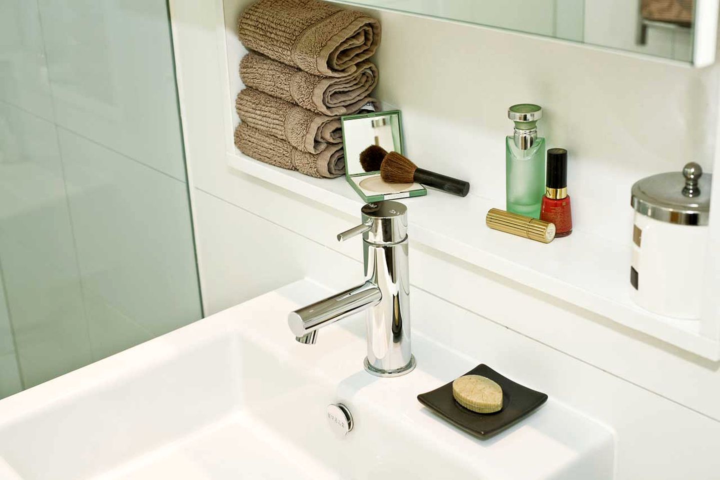 Romantic Studio Cabin for Luxury Getaway with Breakfast next to Mount Buffalo