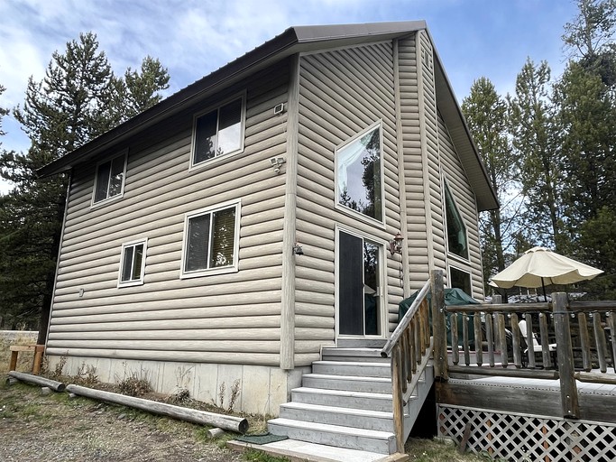 Cabins (United States of America, Island Park, Idaho)