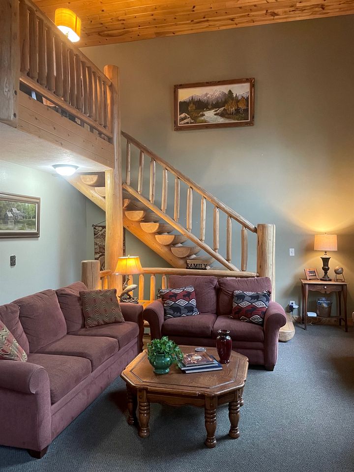 Spacious Secluded Cabin in Island Park, Idaho