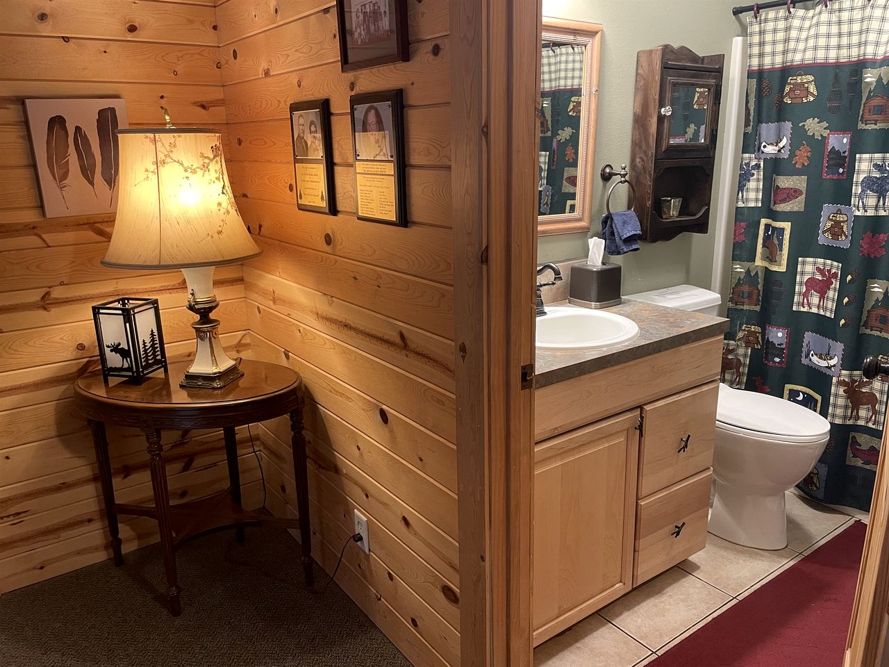 Spacious Secluded Cabin in Island Park, Idaho