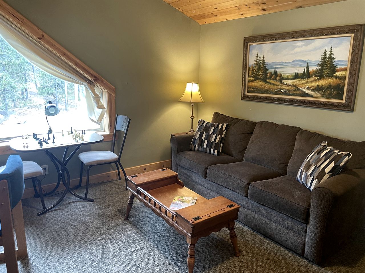 Spacious Secluded Cabin in Island Park, Idaho