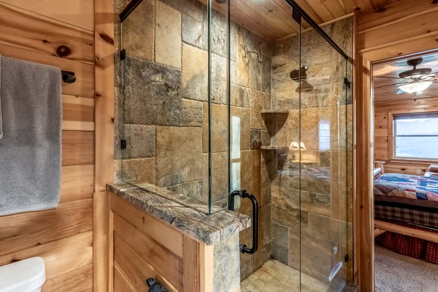 Spacious Smoky Mountain Cabin with Hot Tub & Game Room near Waynesville, NC