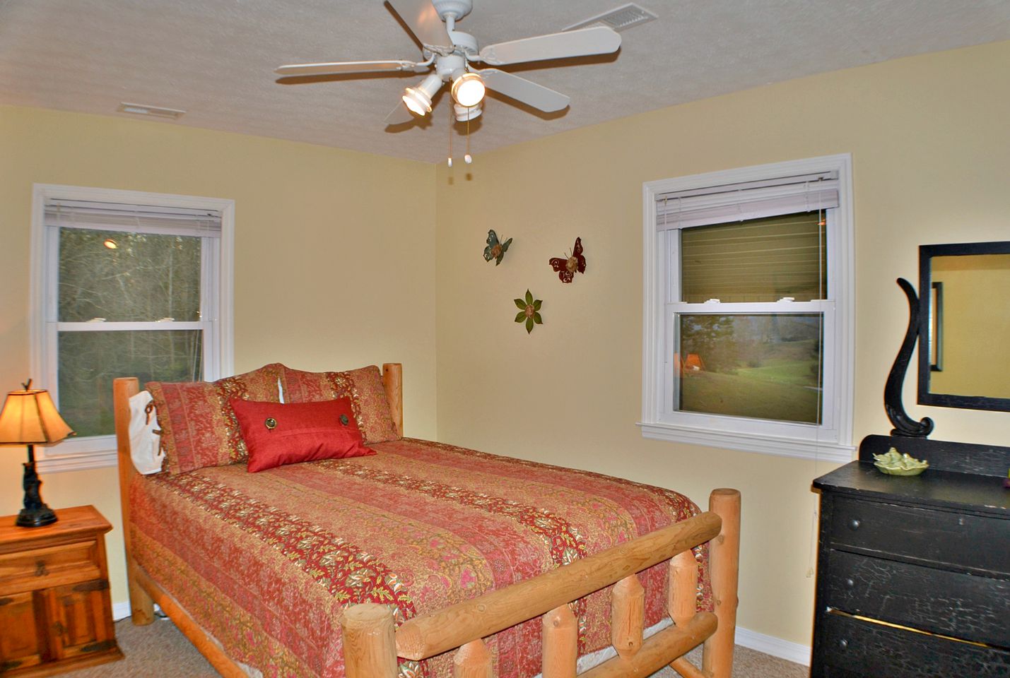 Spacious Vacation Rental near Great Smoky Mountains National Park in Townsend, Tennessee