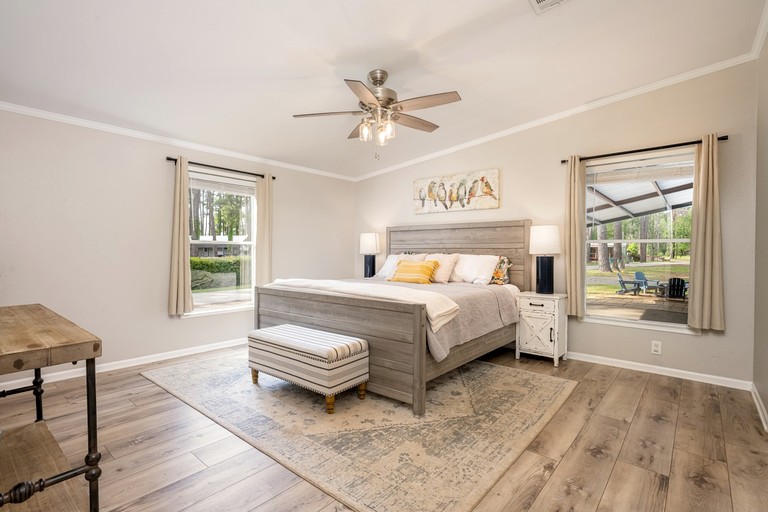 Vacation Rentals (United States of America, Hemphill, Texas)