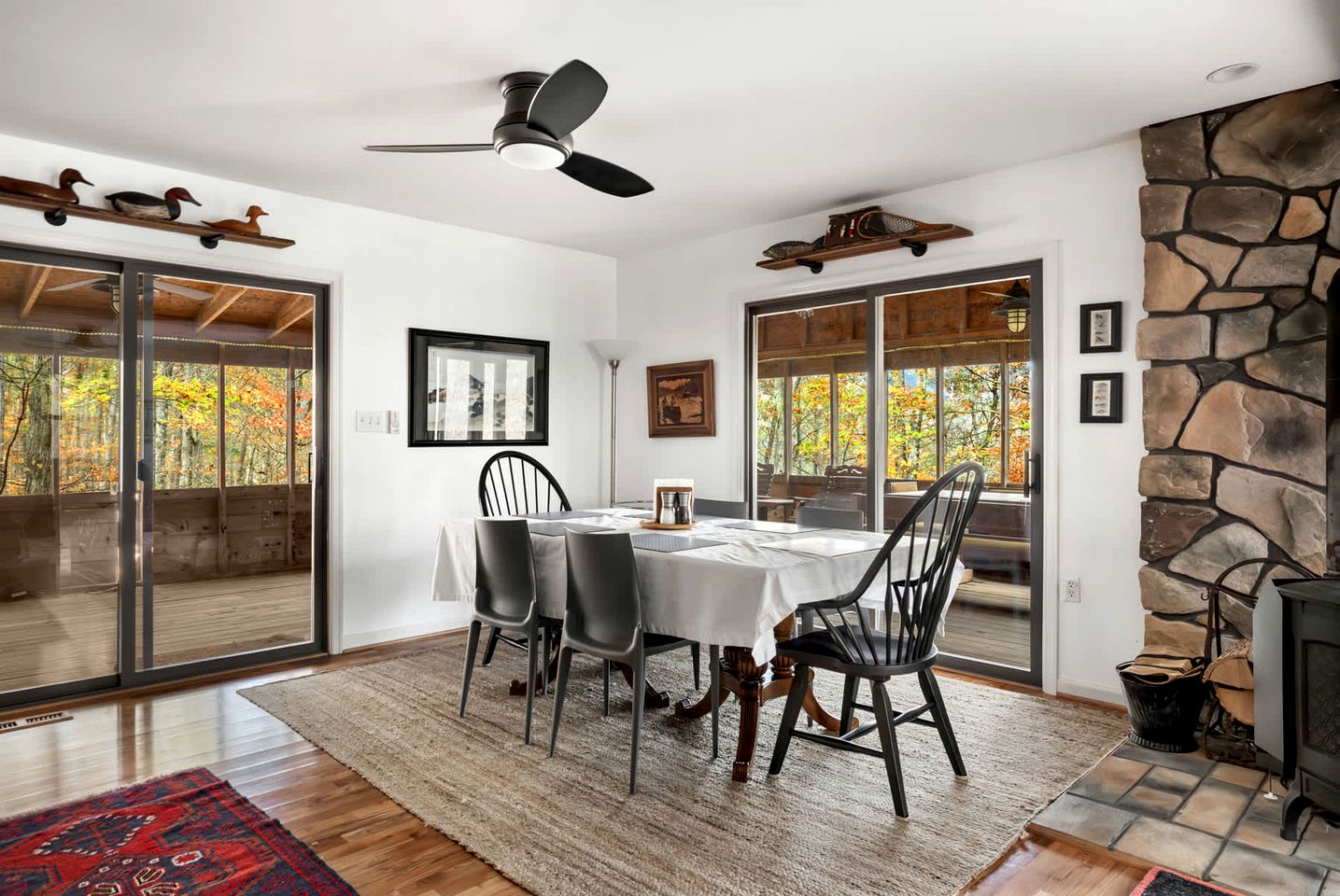 Awesome Wooden Cabin with Fire Pit in Great Cacapon, West Virginia