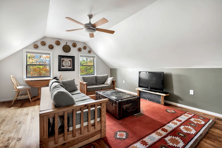 Cabins (United States of America, Great Cacapon, West Virginia)