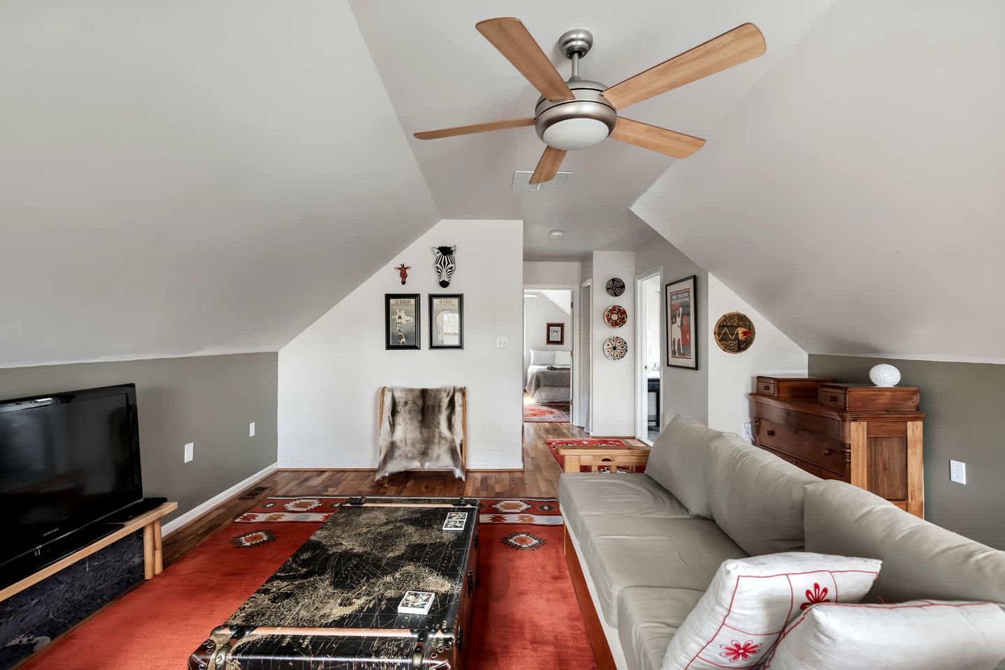 Awesome Wooden Cabin with Fire Pit in Great Cacapon, West Virginia