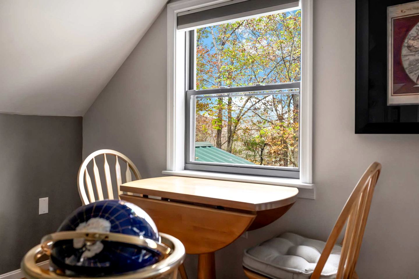 Awesome Wooden Cabin with Fire Pit in Great Cacapon, West Virginia