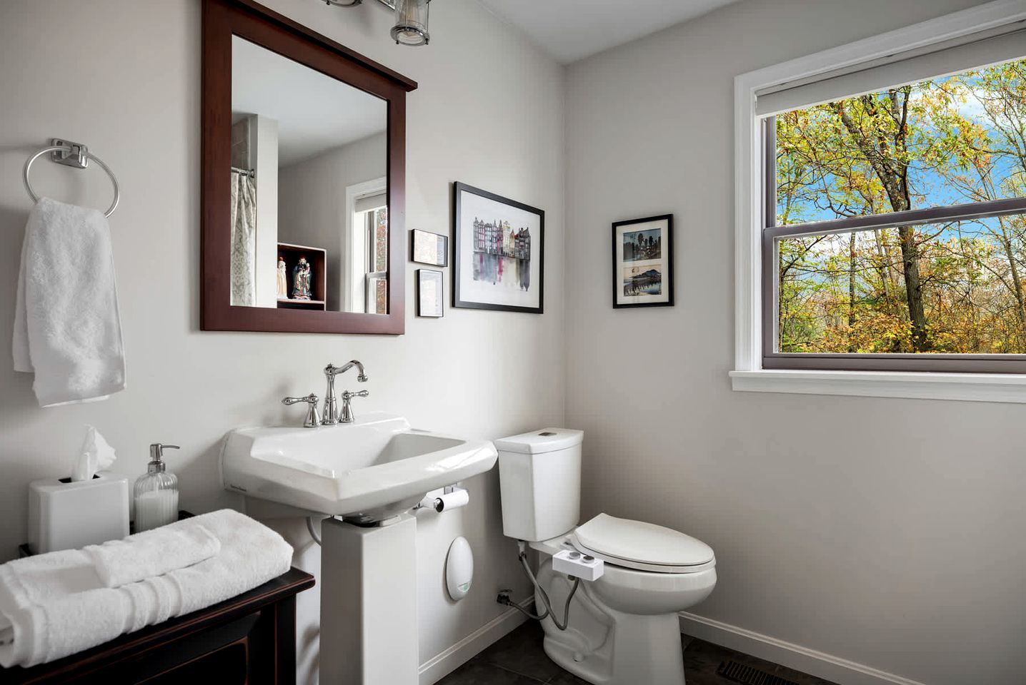 Awesome Wooden Cabin with Fire Pit in Great Cacapon, West Virginia