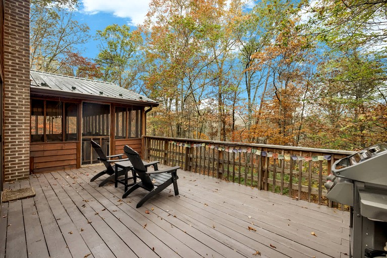 Cabins (United States of America, Great Cacapon, West Virginia)