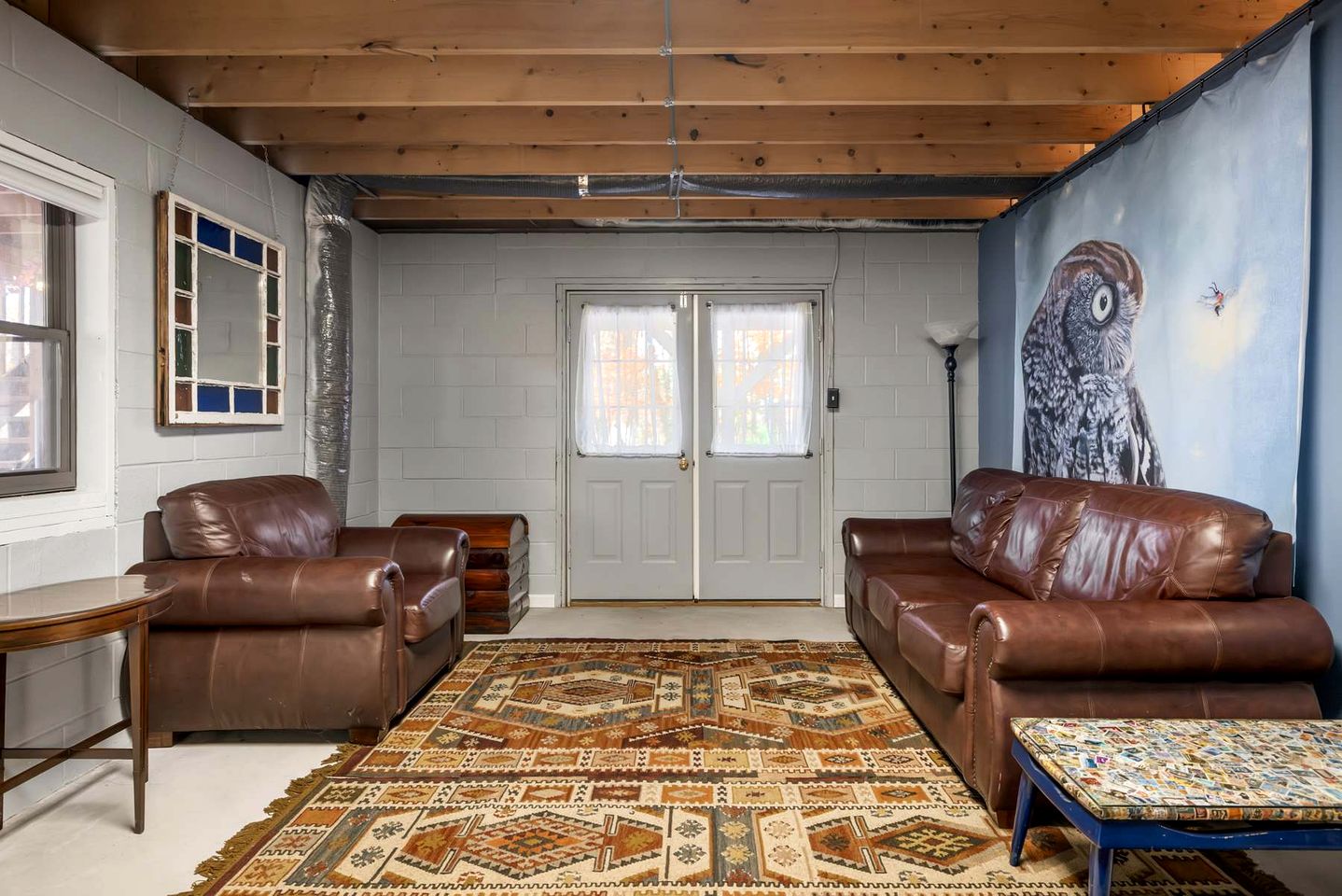 Awesome Wooden Cabin with Fire Pit in Great Cacapon, West Virginia