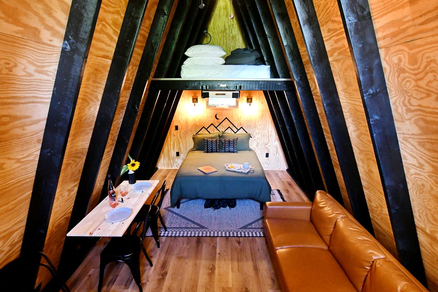 Charming A-Frame Cabin for a Relaxing Glamping Getaway Surrounded by Nature near Canandaigua Lake, New York