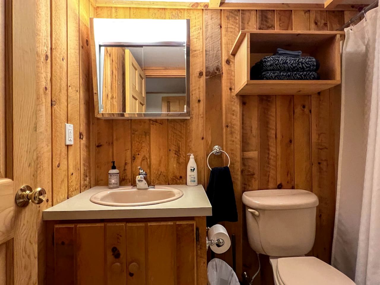Special Cabin with Barbecue Settled Between Trees in North Conway, New Hampshire