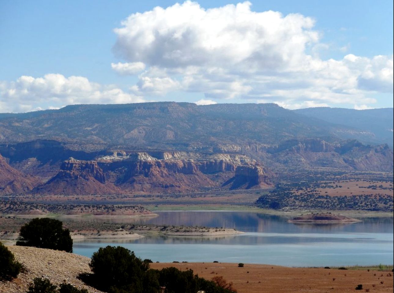 Gorgeous Casita with 360-Degree Views of Abiquiu Lake and Ghost Ranch near Santa Fe, New Mexico
