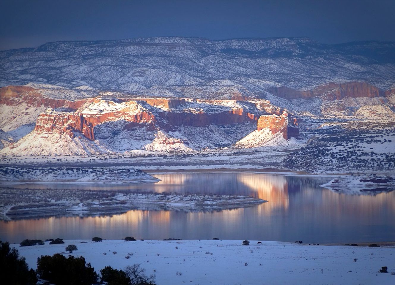Gorgeous Casita with 360-Degree Views of Abiquiu Lake and Ghost Ranch near Santa Fe, New Mexico