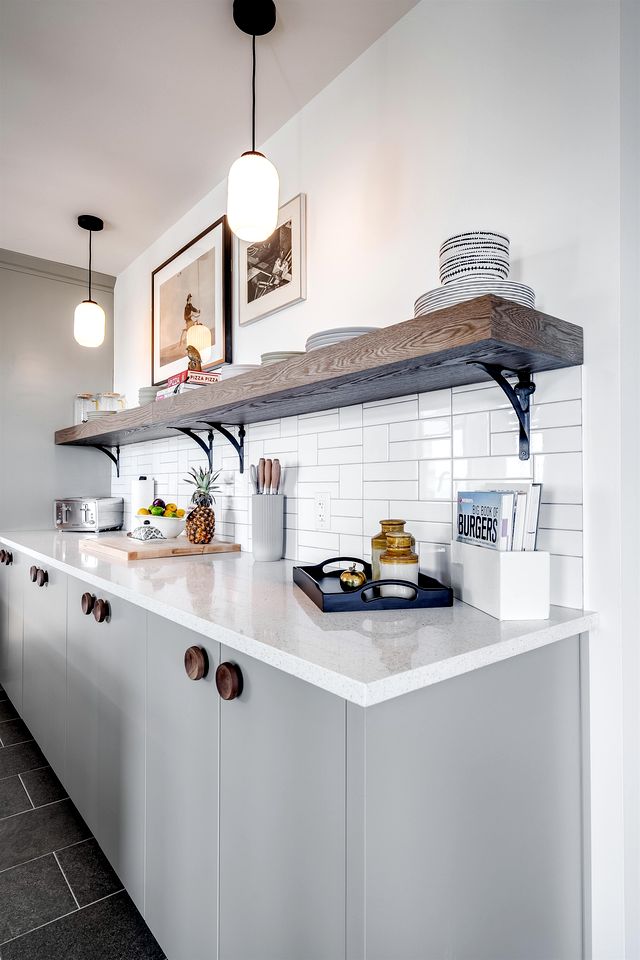 Spectacular Beach House with Gorgeous Sights in Kingsville, Ontario