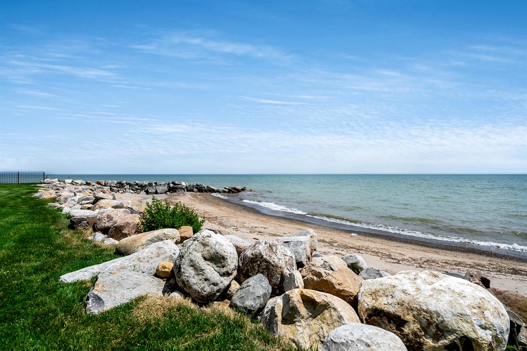 Beach Houses (Canada, Kingsville, Ontario)