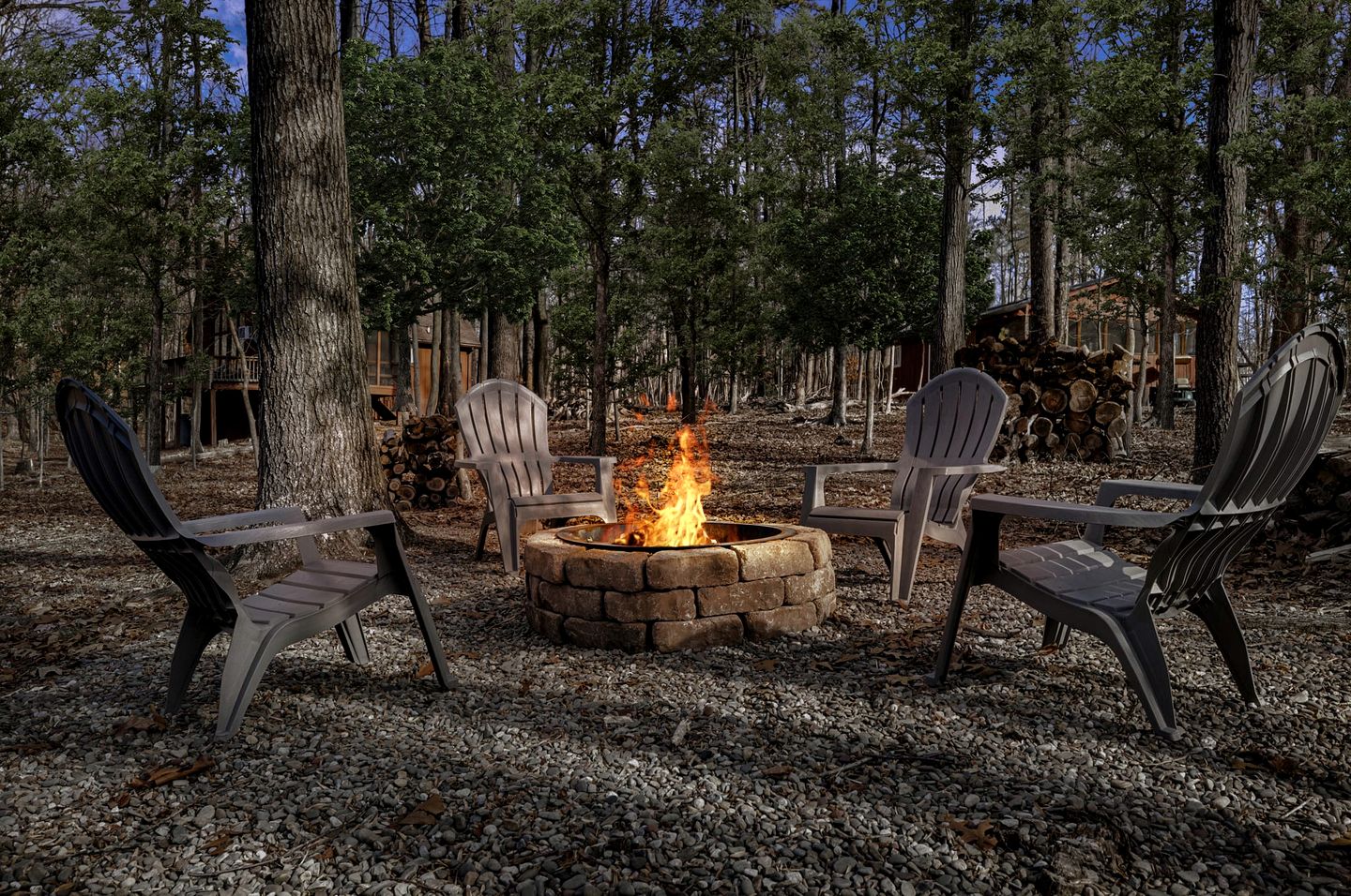 Spectatular Cabin with Sauna, Fire Pit and Modern Decor in Hedgesvile, WV
