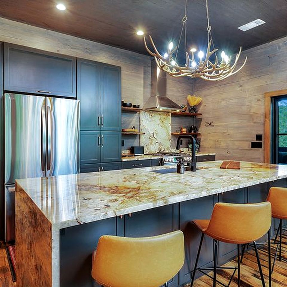 Spectacular Cabin with Incredible Living Areas Cherry Log, Georgia