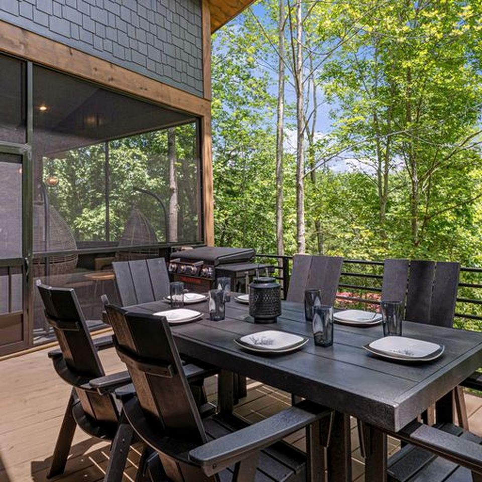 Spectacular Cabin with Incredible Living Areas Cherry Log, Georgia