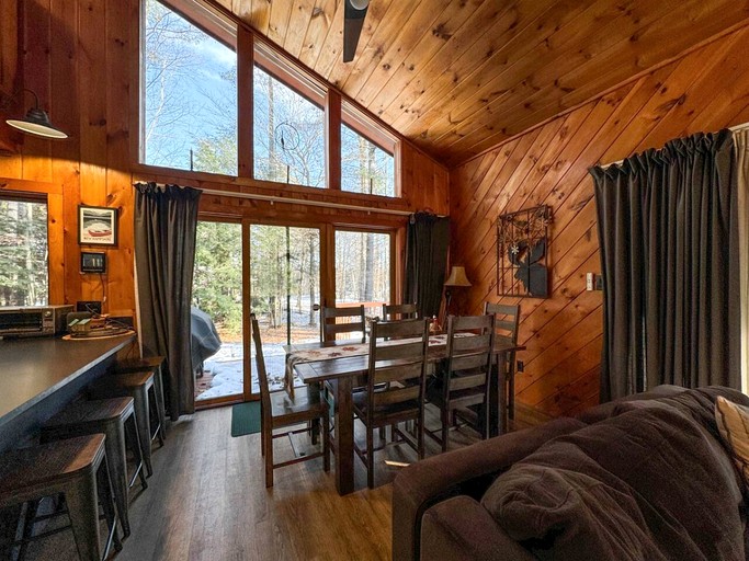Cabins (United States of America, Madison, New Hampshire)