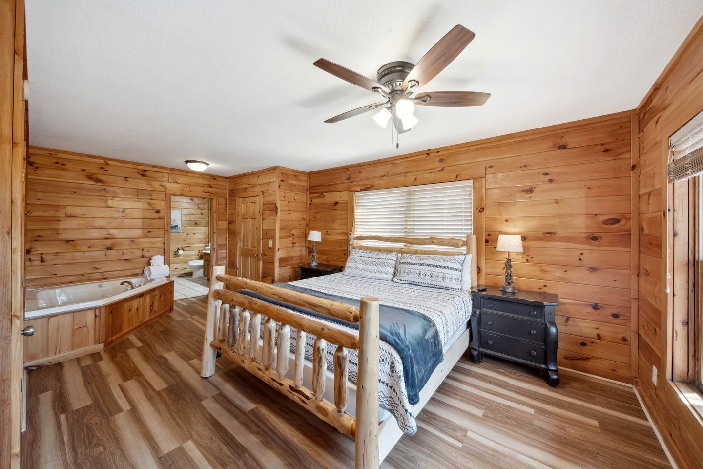Spectacular Cabin Surrounded by Trees in Pigeon Forge, Tennessee