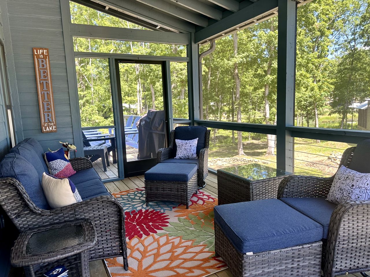 Spectacular Cabin Surrounded by Trees in Tracy City, Tennessee