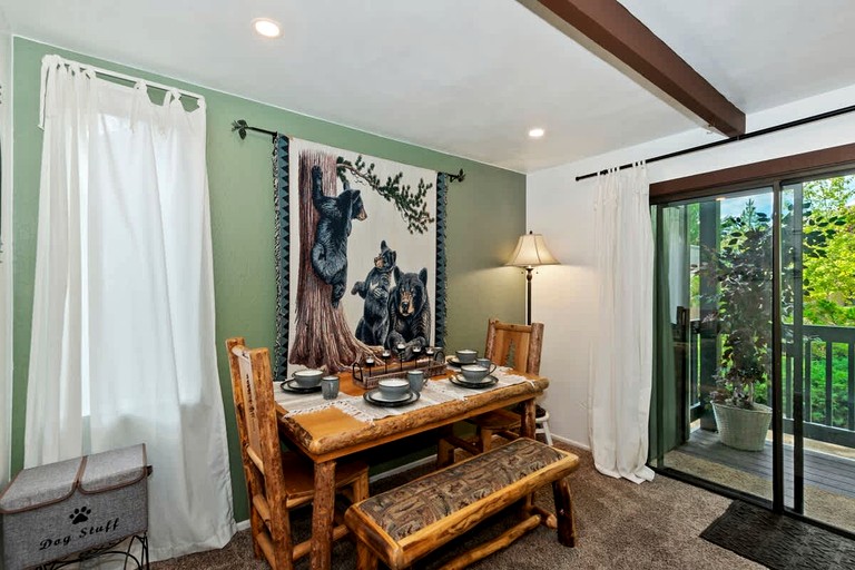 Cottages (United States of America, Big Bear Lake, California)