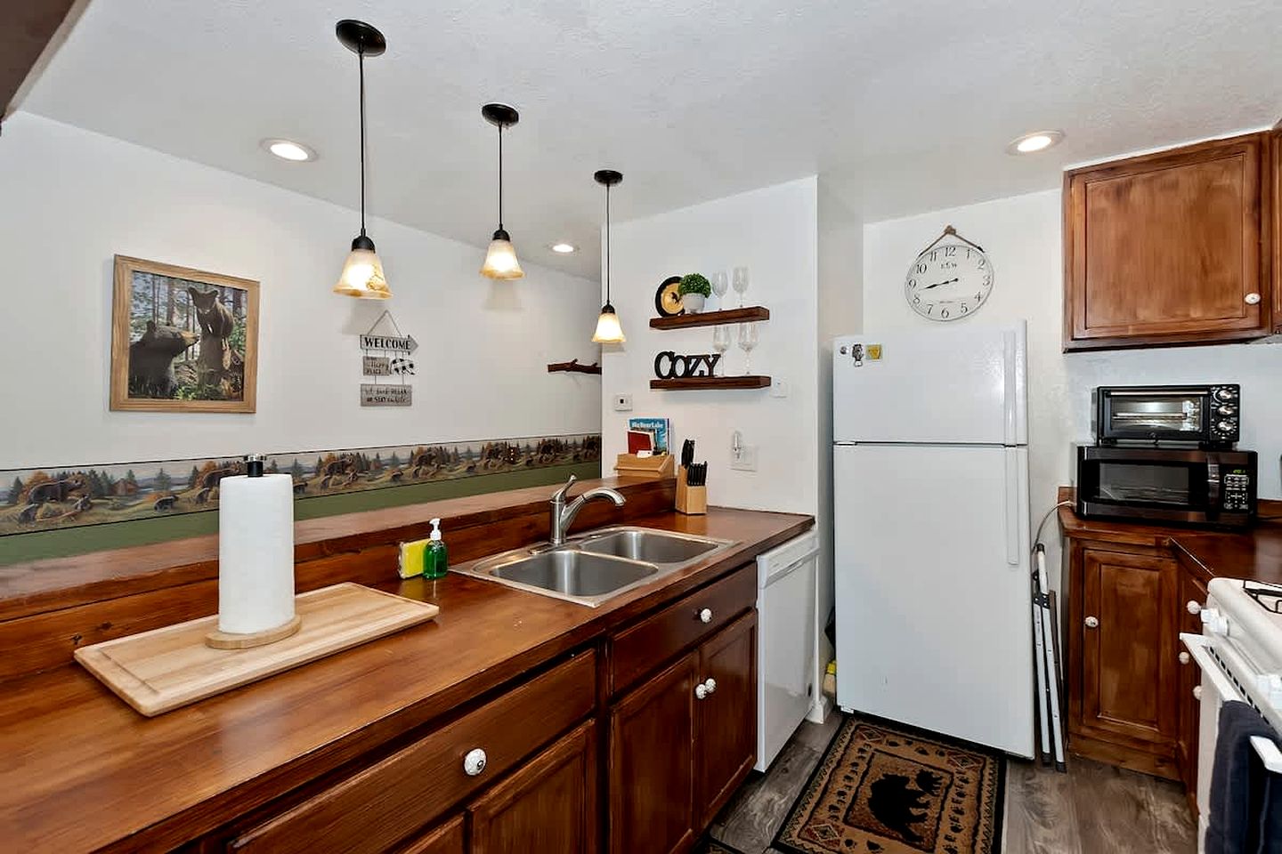 Spectacular Suite Close to Great Hiking Trails in Big Bear Lake, California